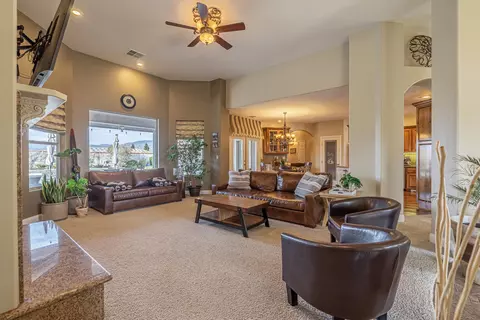411 Mesquite Dr, Tehachapi, CA 93561 photo 12