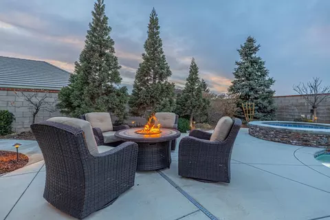 411 Mesquite Dr, Tehachapi, CA 93561 photo 4