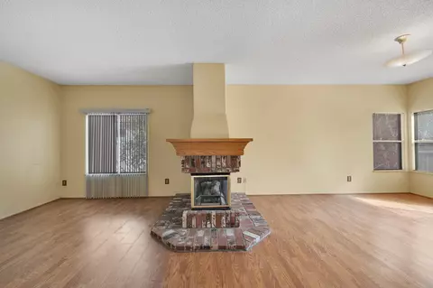 7222 Parkside Ln, Lancaster, CA 93536 photo 32