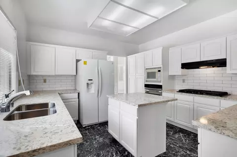 7222 Parkside Ln, Lancaster, CA 93536 photo 12