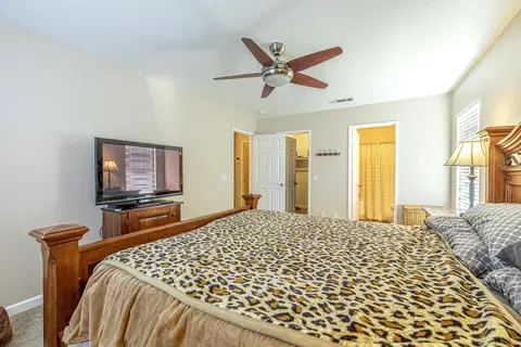 6133 Treehaven Ct, Lancaster, CA 93536 photo 13