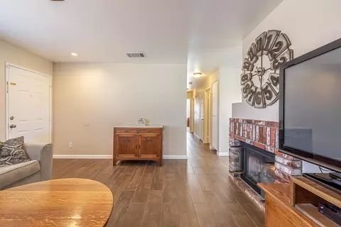 6133 Treehaven Ct, Lancaster, CA 93536 photo 6