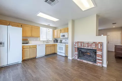 6133 Treehaven Ct, Lancaster, CA 93536 photo 10