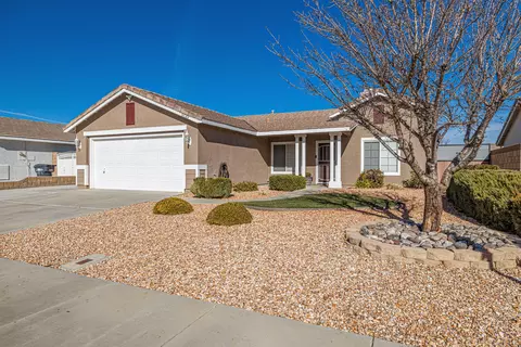 6133 Treehaven Ct, Lancaster, CA 93536 photo 1