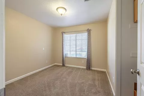 6133 Treehaven Ct, Lancaster, CA 93536 photo 15