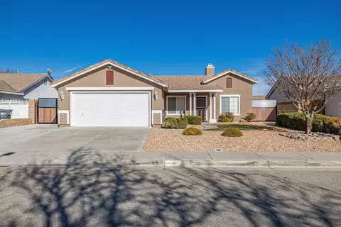 6133 Treehaven Ct, Lancaster, CA 93536 photo 3