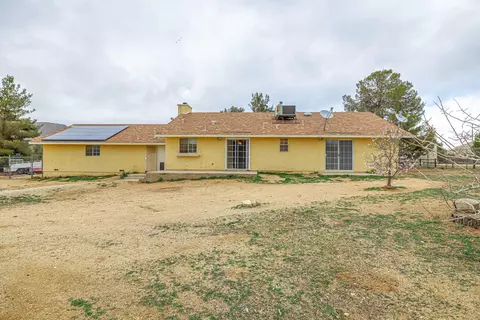 558 Foreston Dr, Palmdale, CA 93550 photo 23