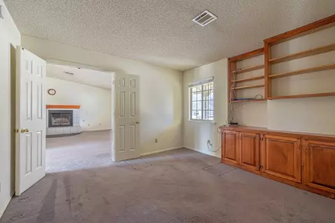 558 Foreston Dr, Palmdale, CA 93550 photo 13