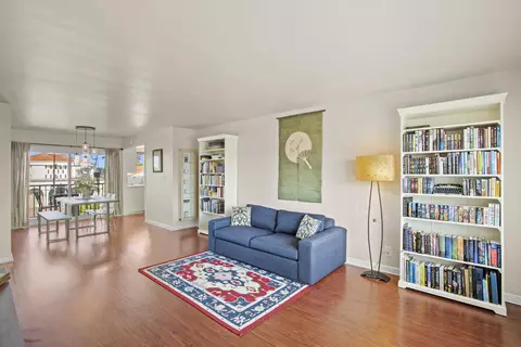 232 Junipero Ave #D3, Long Beach, CA 90803 photo 1