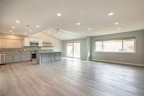2528 Marcella St, Lancaster, CA 93536 photo 5