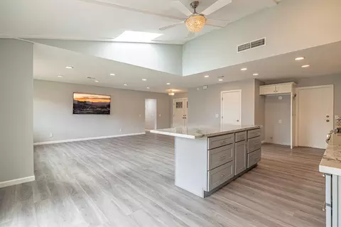 2528 Marcella St, Lancaster, CA 93536 photo 9