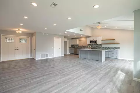 2528 Marcella St, Lancaster, CA 93536 photo 7