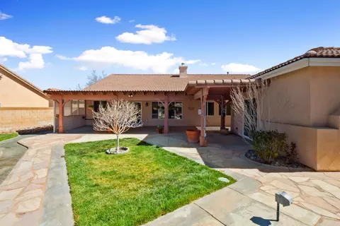42863 Flag St, Lancaster, CA 93536 photo 37
