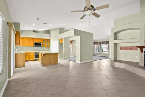 42863 Flag St, Lancaster, CA 93536 photo 10
