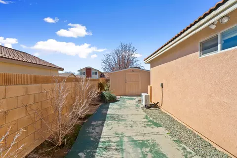 42863 Flag St, Lancaster, CA 93536 photo 39