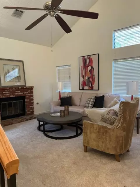 1520 E Kettering St, Lancaster, CA 93535 photo 5