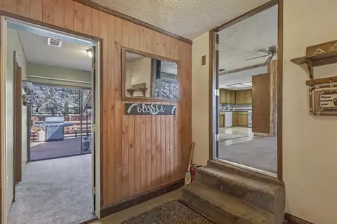 20128 Mesa Dr, Tehachapi, CA 93561 photo 4