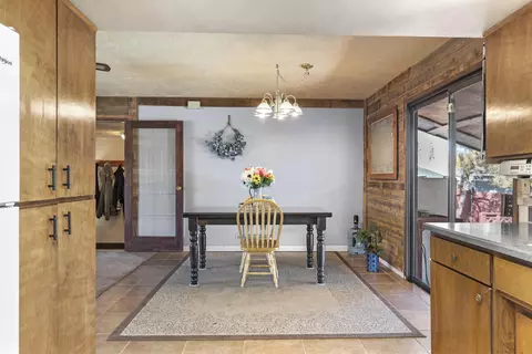 20128 Mesa Dr, Tehachapi, CA 93561 photo 9