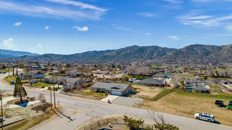 20128 Mesa Dr, Tehachapi, CA 93561 photo 35