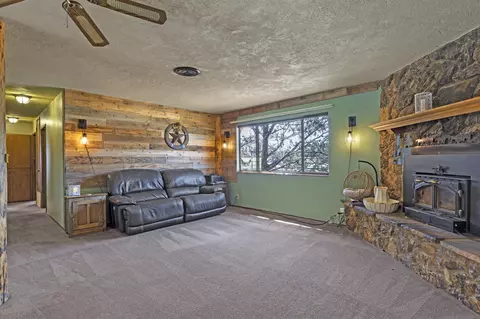20128 Mesa Dr, Tehachapi, CA 93561 photo 5