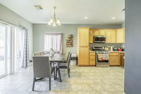549 W Jackman St, Lancaster, CA 93534 photo 7
