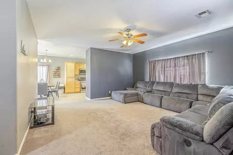 549 W Jackman St, Lancaster, CA 93534 photo 4