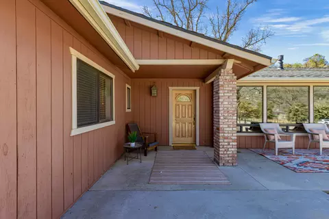 26700 Columbia Way, Tehachapi, CA 93561 photo 3