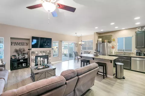 2037 Hart St, Lancaster, CA 93536 photo 12