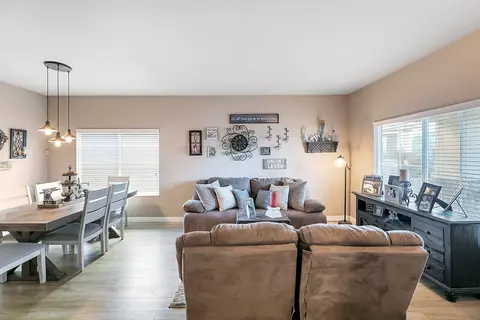 2037 Hart St, Lancaster, CA 93536 photo 14