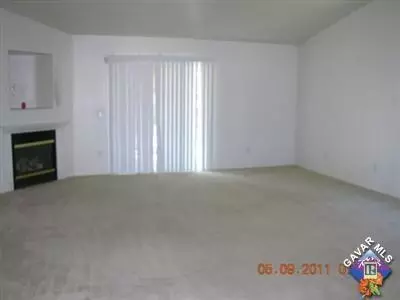 43726 5th St E, Lancaster, CA 93535 photo 2