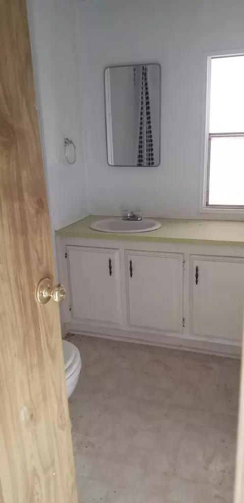 10580 Bob St, Mojave, CA 93501 photo 18
