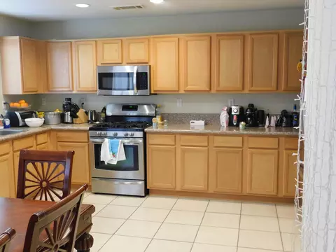 3107 Newgrove St E, Lancaster, CA 93535 photo 5