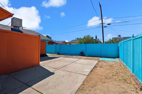 15923 Edwin St, Mojave, CA 93501 photo 3