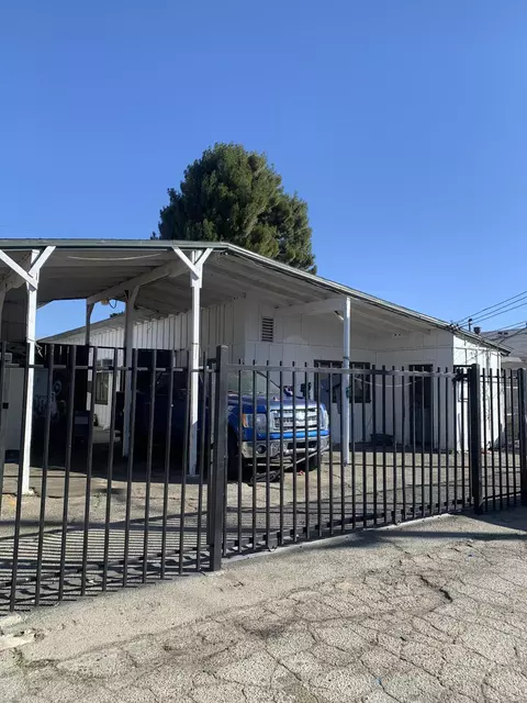 400 Lancaster Blvd E, Lancaster, CA 93535 photo 4