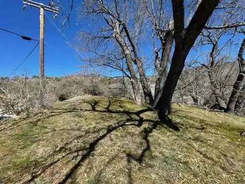 30221 Starland Dr, Tehachapi, CA 93561 photo 4