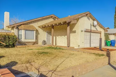44621 12th St E, Lancaster, CA 93535 photo 3
