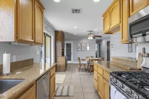 20413 Mar Vista Pl, Tehachapi, CA 93561 photo 10