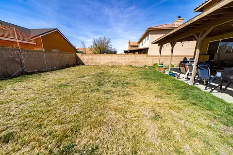 44423 Byron Dr, Lancaster, CA 93535 photo 36