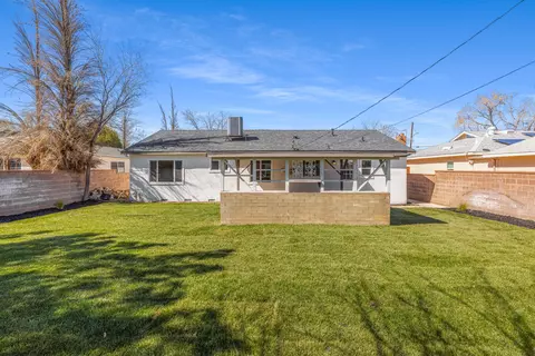 43744 Beech Ave, Lancaster, CA 93534 photo 32