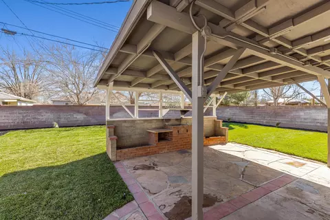 43744 Beech Ave, Lancaster, CA 93534 photo 36