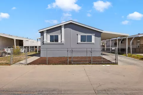 45465 E 25th St N #131, Lancaster, CA 93535 photo 2