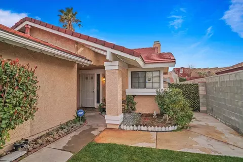 2810 Fairfield, Palmdale, CA 93550 photo 2