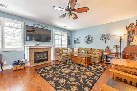 42920 Edson Ave, Lancaster, CA 93536 photo 5
