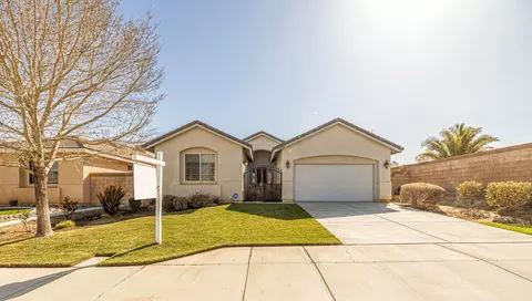42920 Edson Ave, Lancaster, CA 93536 photo 1