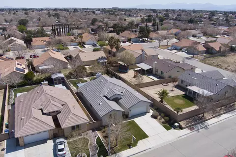 42920 Edson Ave, Lancaster, CA 93536 photo 34