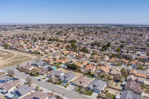 42920 Edson Ave, Lancaster, CA 93536 photo 41
