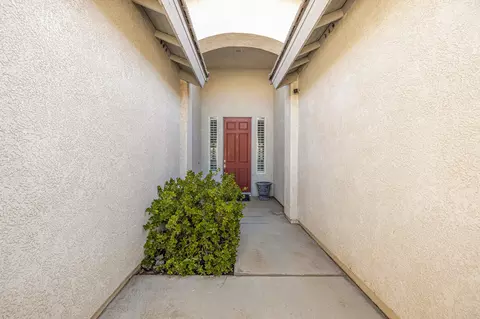 42920 Edson Ave, Lancaster, CA 93536 photo 2