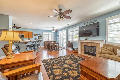 42920 Edson Ave, Lancaster, CA 93536 photo 6