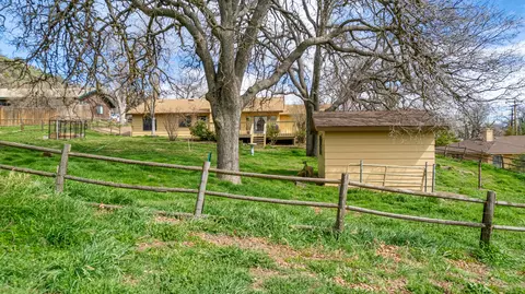 24451 Hart Dr, Tehachapi, CA 93561 photo 32