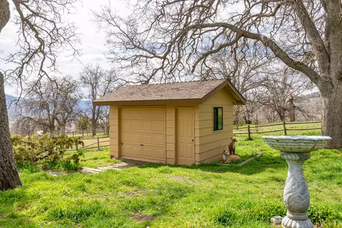 24451 Hart Dr, Tehachapi, CA 93561 photo 30